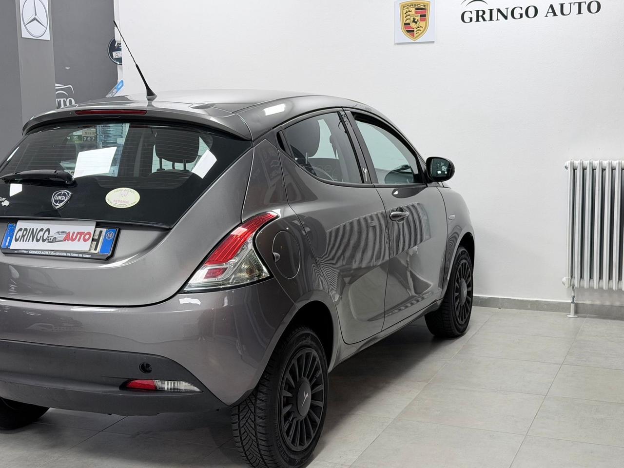 Lancia Ypsilon 0.9 TwinAir 85 CV 5 porte Metano Ecochic Elefantino