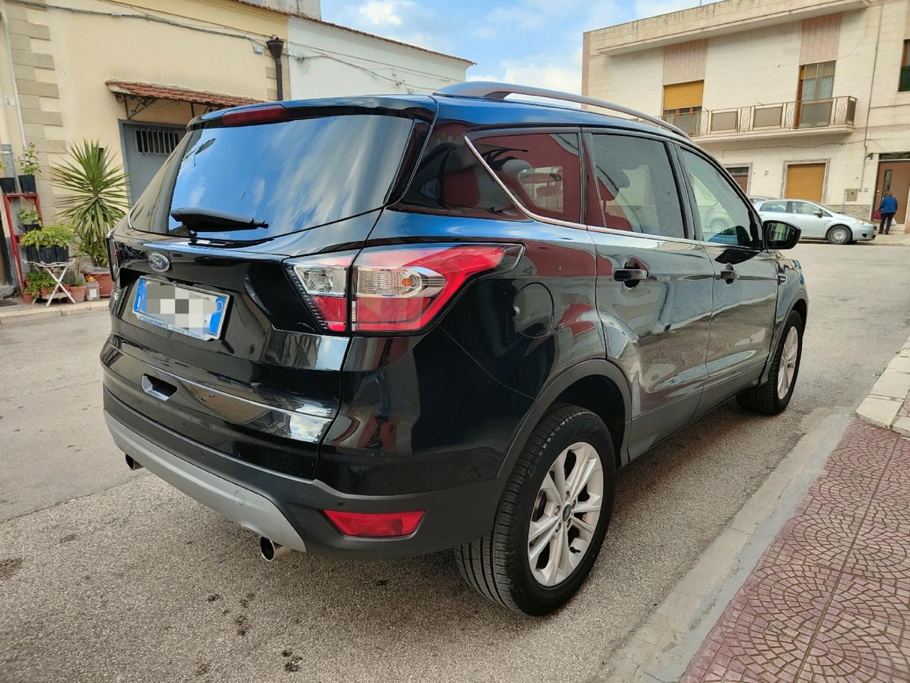 Ford Kuga 1.5 TDCI 120 CV S&S 2WD Titanium