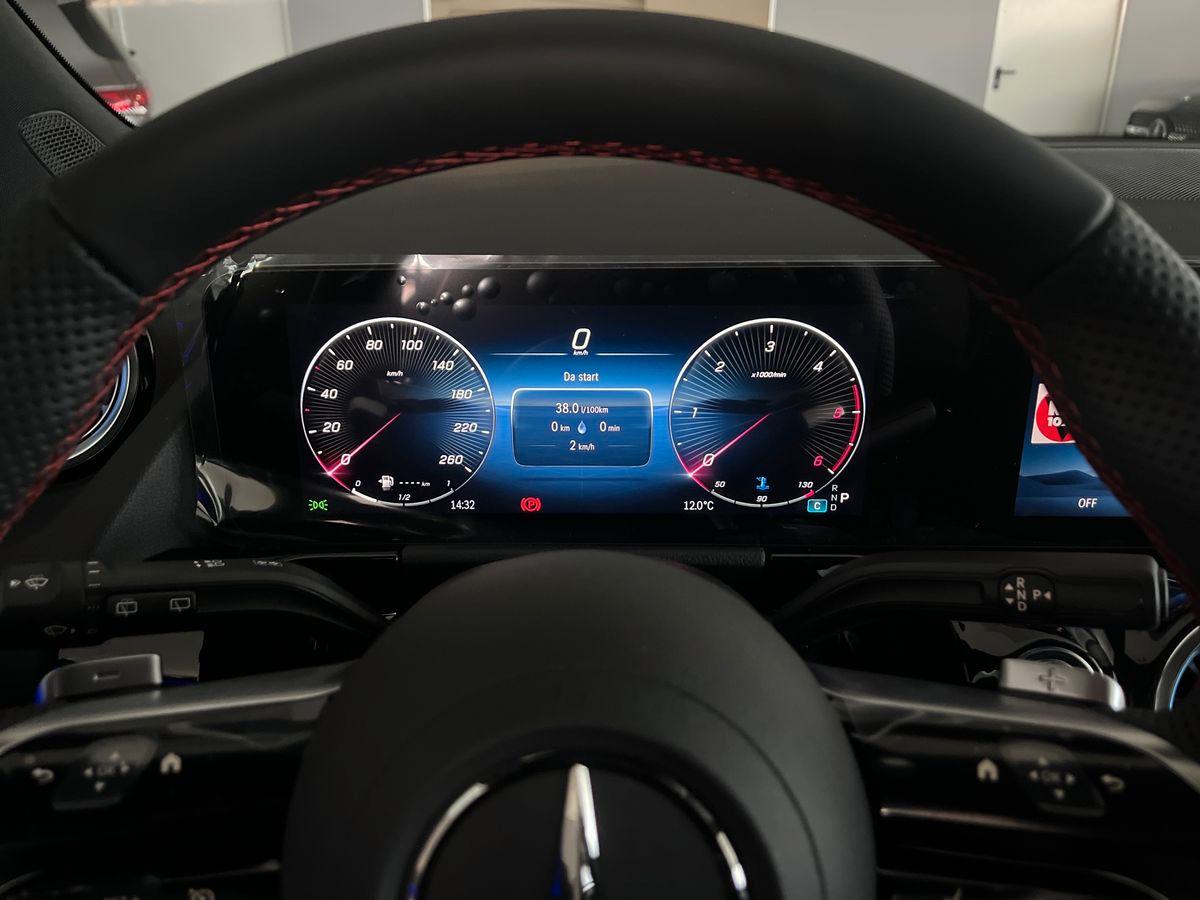 Mercedes-Benz GLA 180 d Automatic