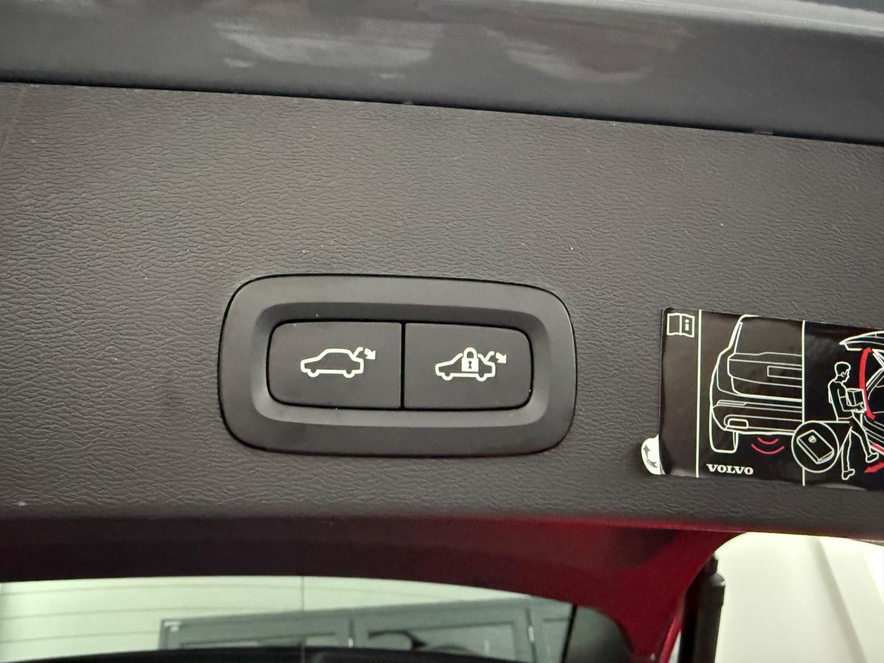 Volvo XC40 D3 Geartronic R-design UNICO PROPRIETARIO