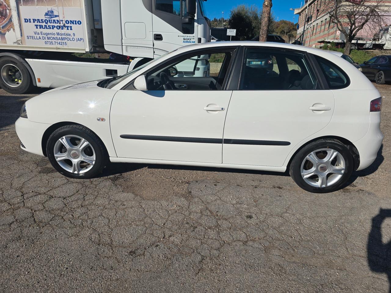 Seat Ibiza 1.4 16V 85CV 5p. Stylance DUAL