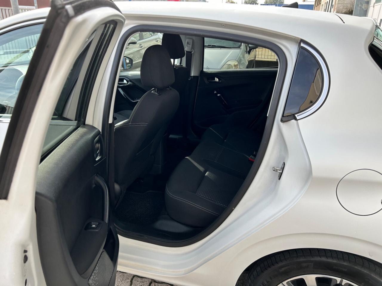 Peugeot 208 GARANZIA 12 MESI 1.6 BlueHDi CV75 Allure