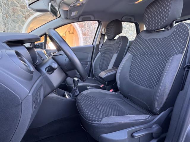 RENAULT Captur DCI 90CV NAVI+RCAM+BICOLOR+17'+2PDC+KEYLESS