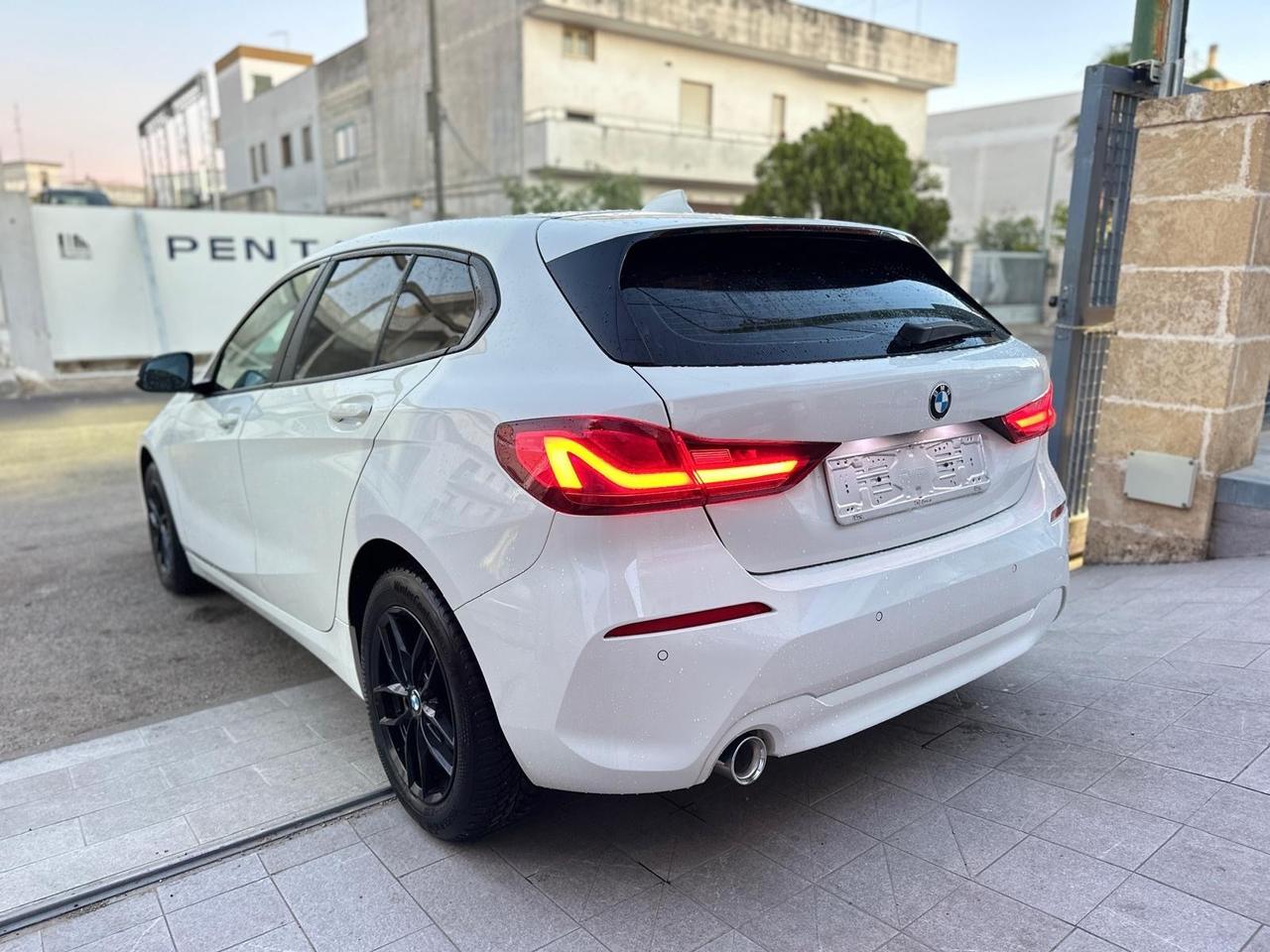 Bmw 116 116d 5p. Advantage-2021/HEADUP/LED/16”