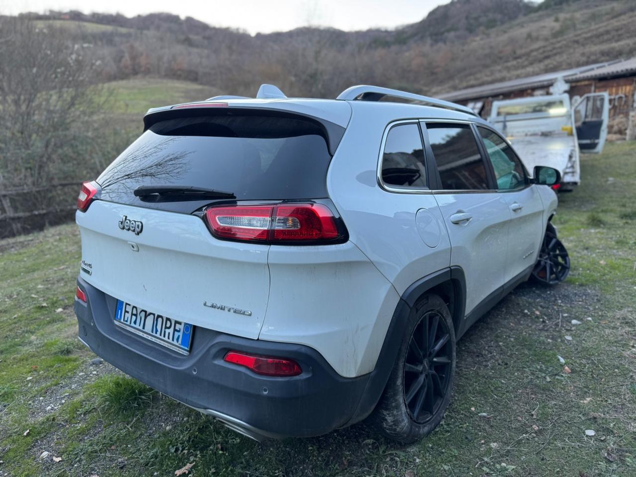 JEEP CHEROKEE 2.2 200CV INCIDENTATA