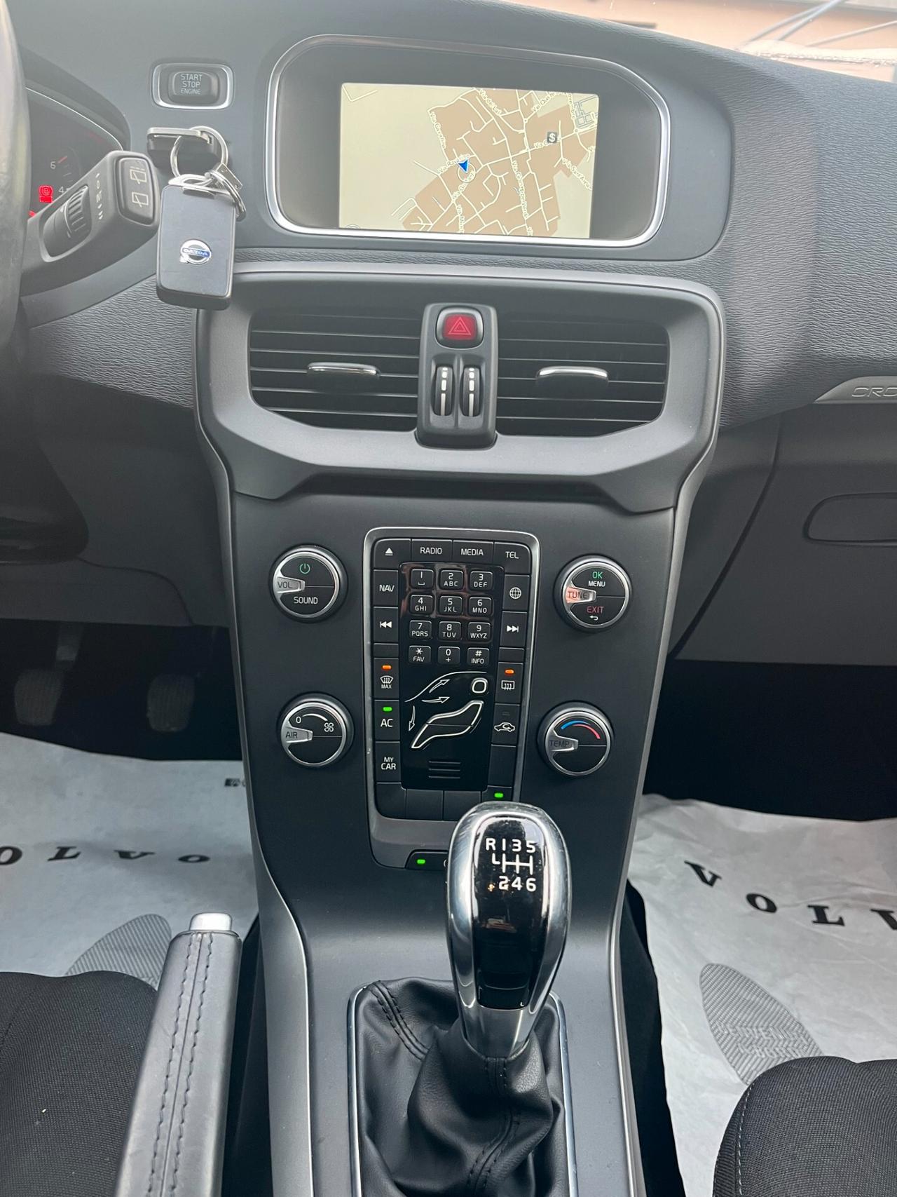 Volvo V40 Cross Country D2 1.6 Business