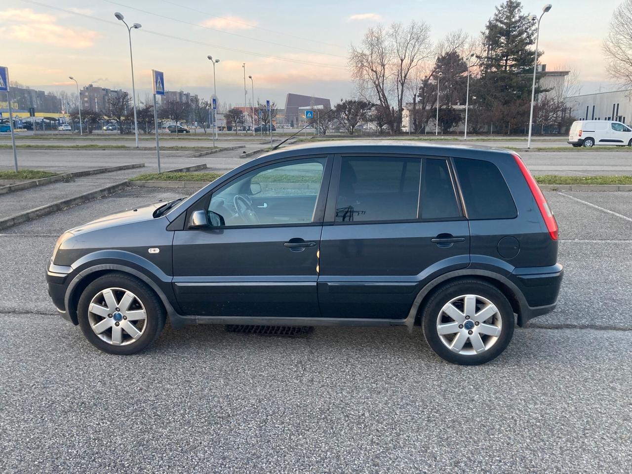 Ford Fusion 1.4 16V 5p. Collection