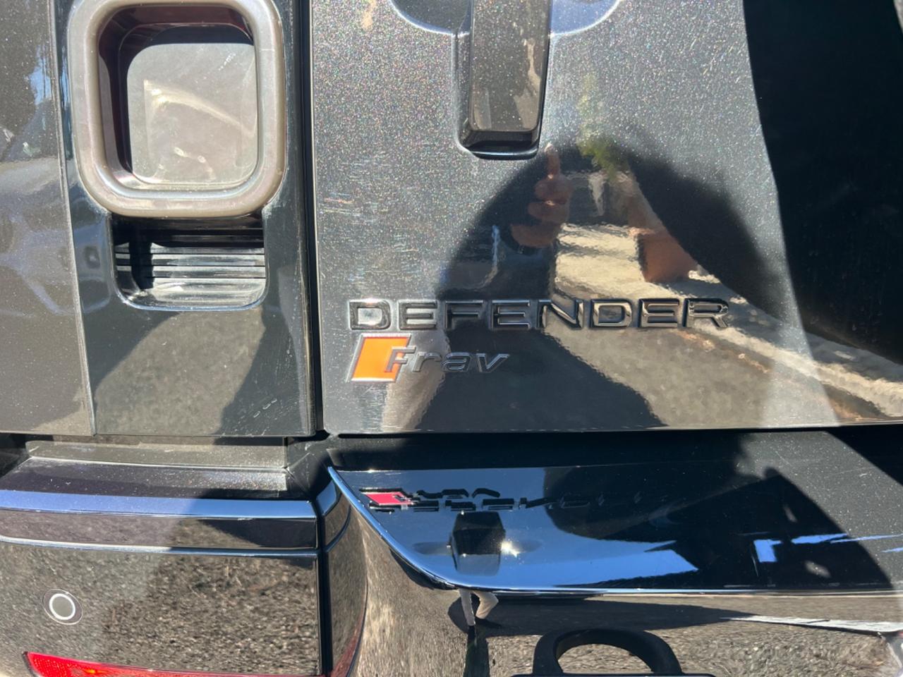 Land Rover Defender 110 3.0D I6 250 CV AWD Auto X-Dynamic SE