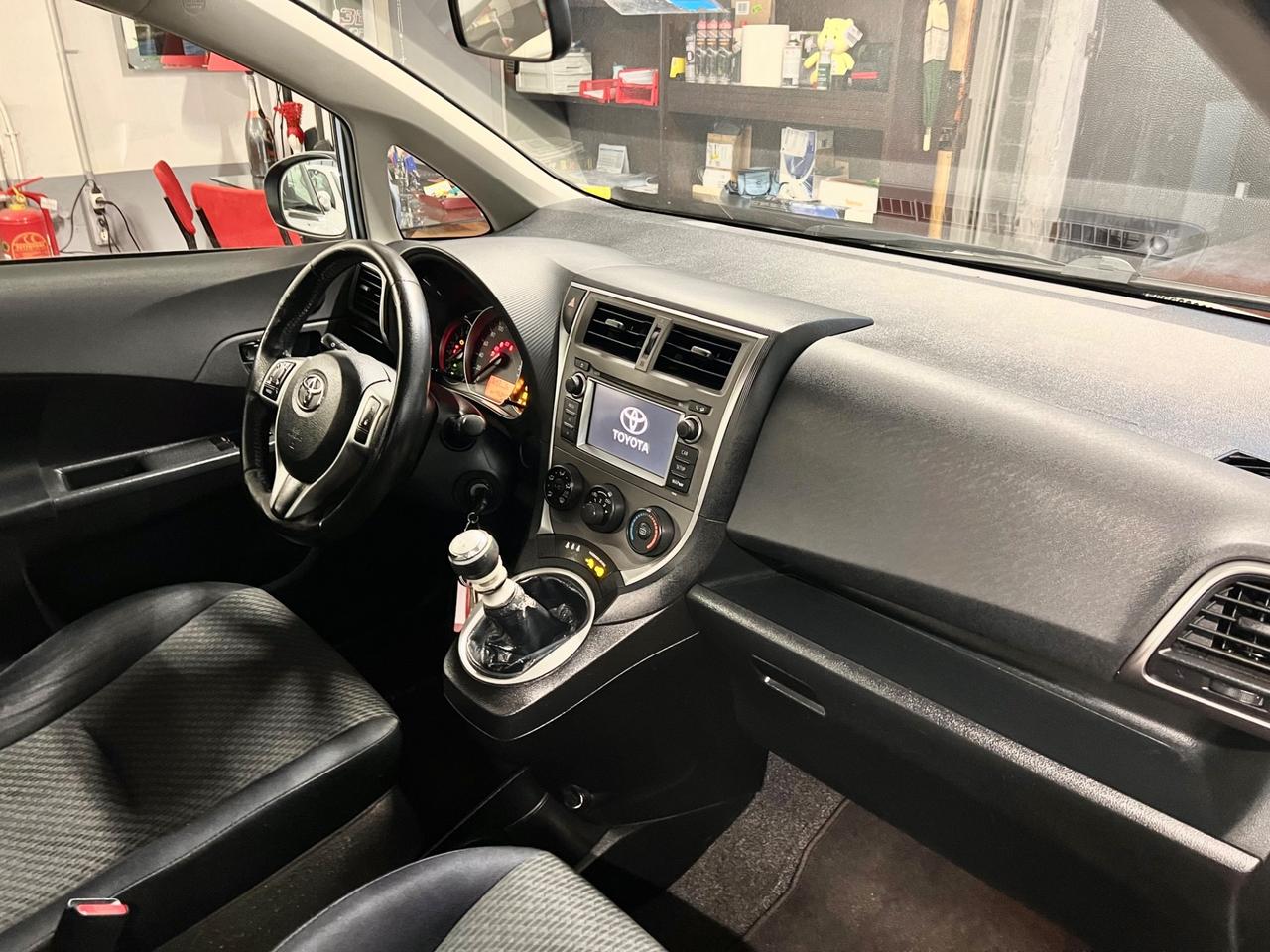 Toyota Verso-S 1.3 benzina OK NEOPATENTATI full