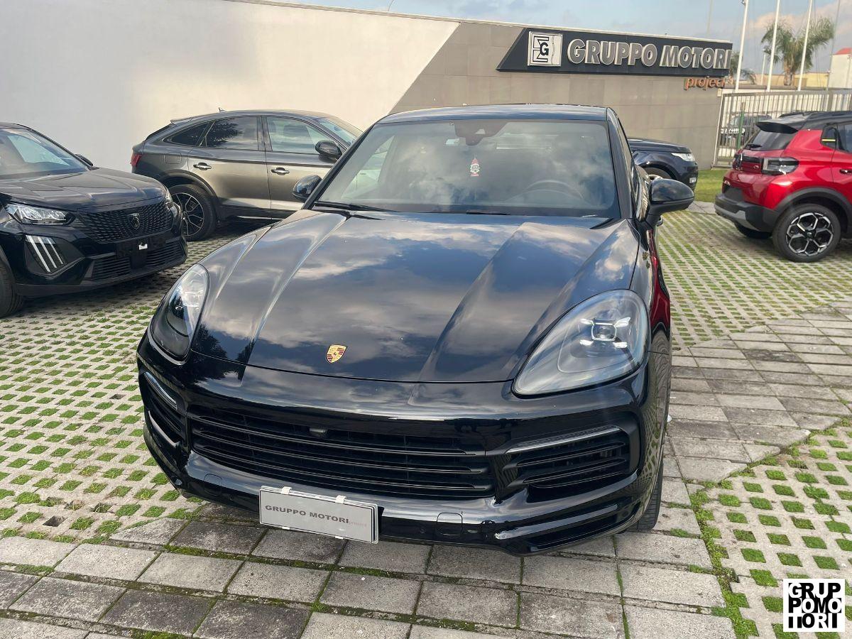 PORSCHE - Cayenne Coupe'