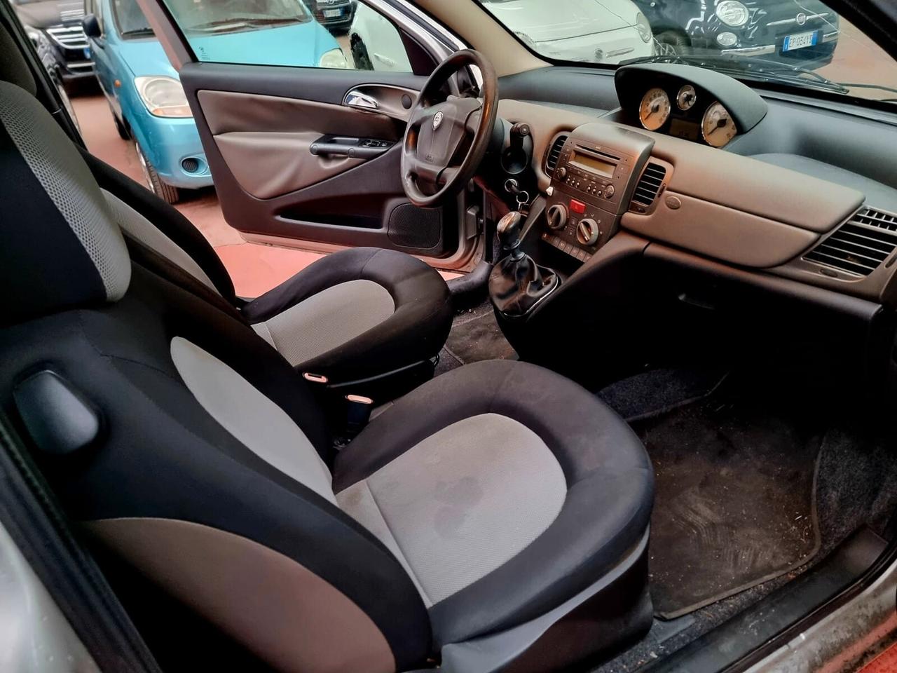 Lancia Ypsilon 1.2 Benzina ADATTA A NEOPATENTATI