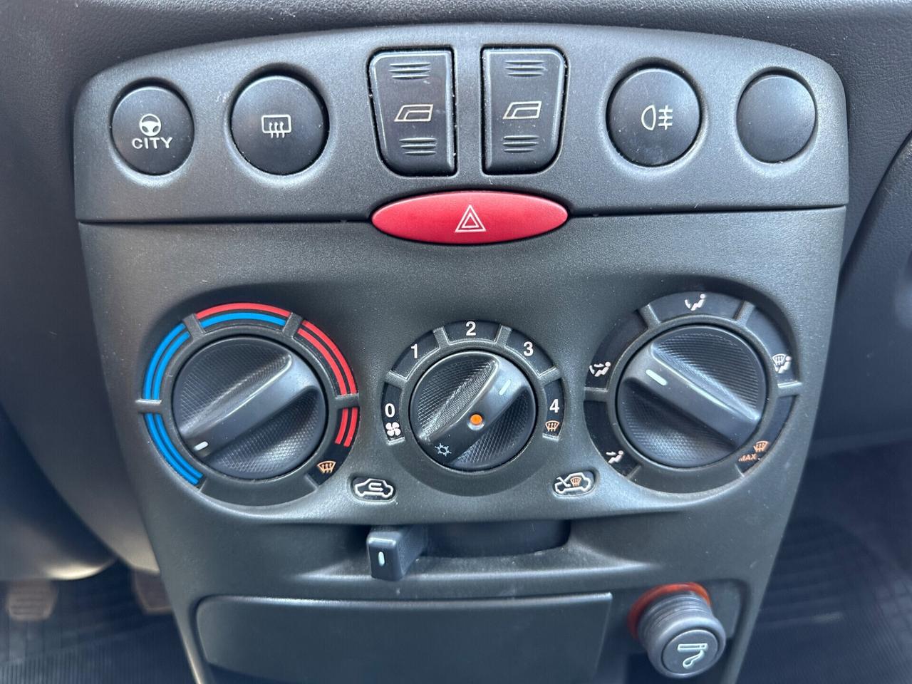 Fiat Punto 1.2 BENZINA NEOPATENTATI