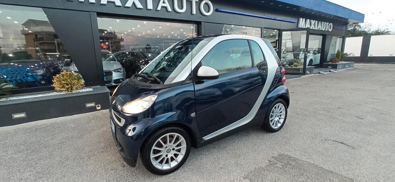 Smart ForTwo 1000 52 kW coupé passion LEGGI!
