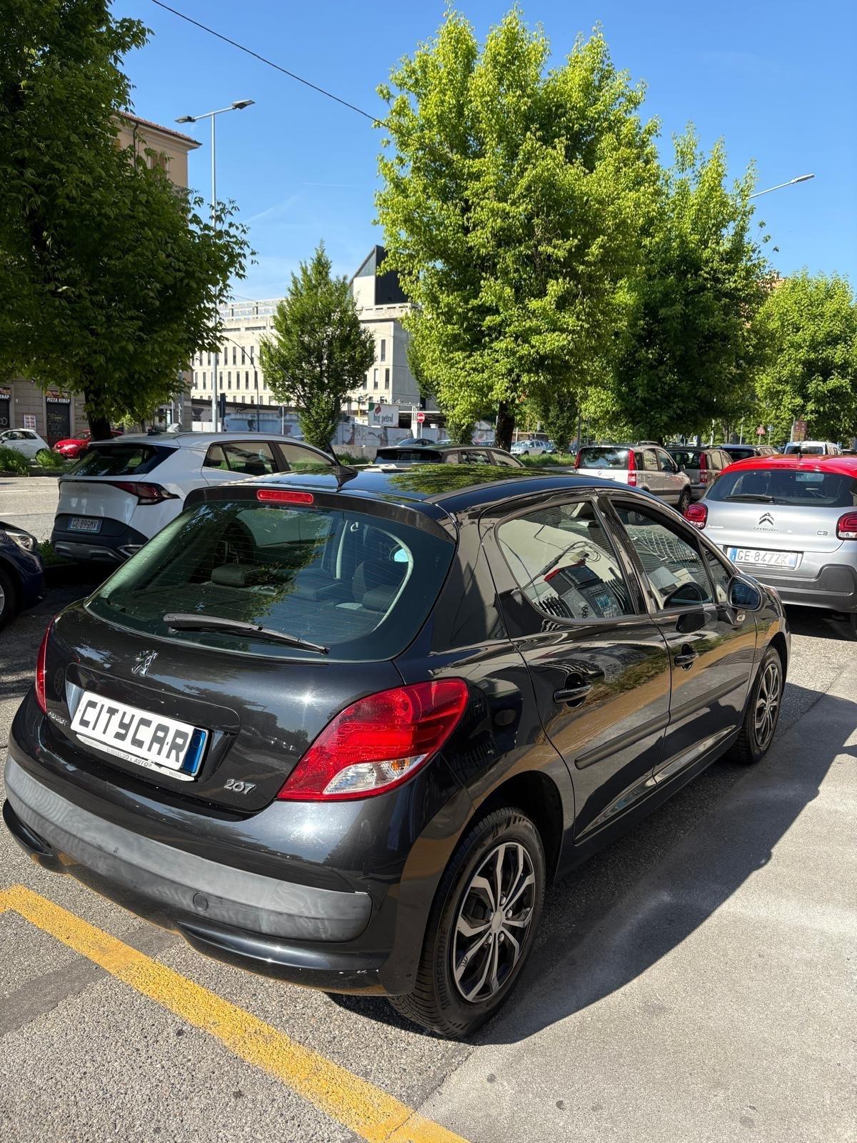 Peugeot 207 1.4 75 cv 5porte X Line