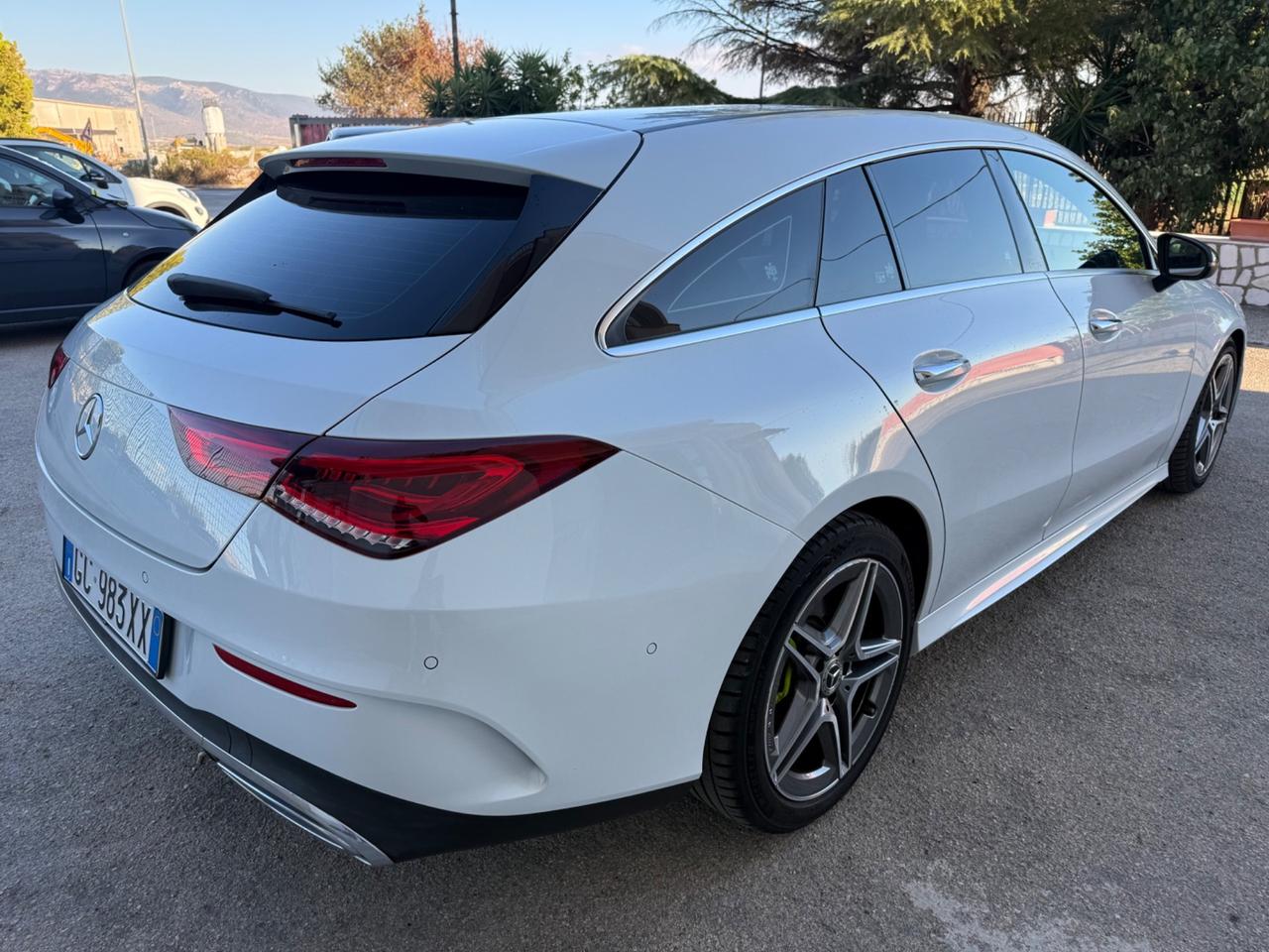 Mercedes-benz CLA 200 d Automatic Shooting Brake AMG PREMIUM