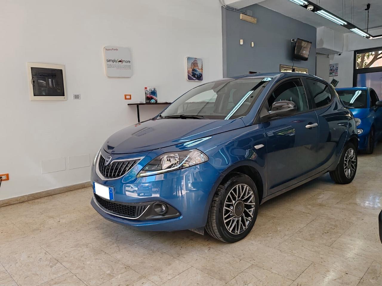 Lancia Ypsilon 1.0 FireFly 5 porte S&S Hybrid Gold Plus