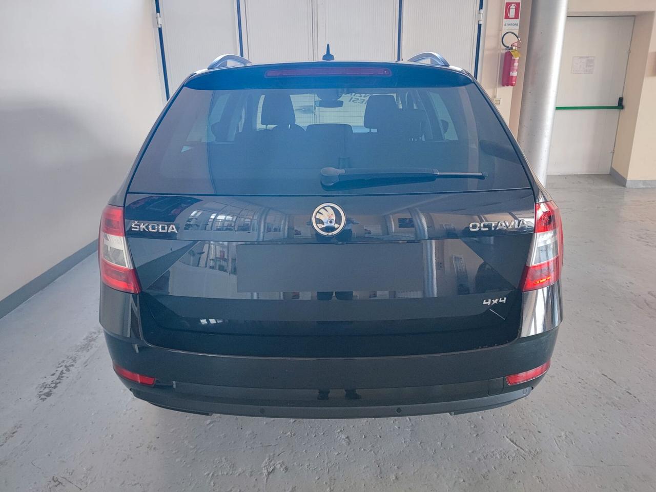 Skoda Octavia 2.0 TDI SCR 150 CV DSG Wagon Executive 4x4