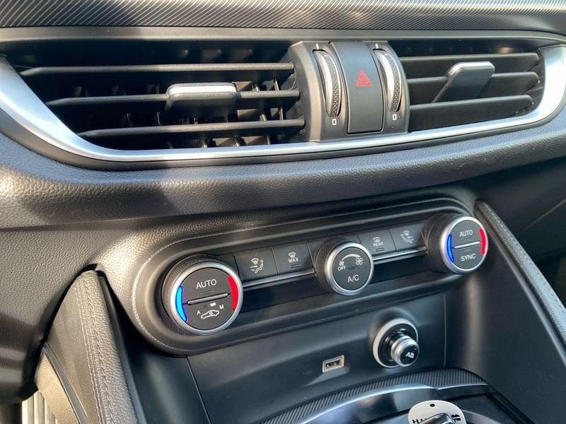 Alfa Romeo Stelvio 2.2 t Sprint Q4 190cv auto