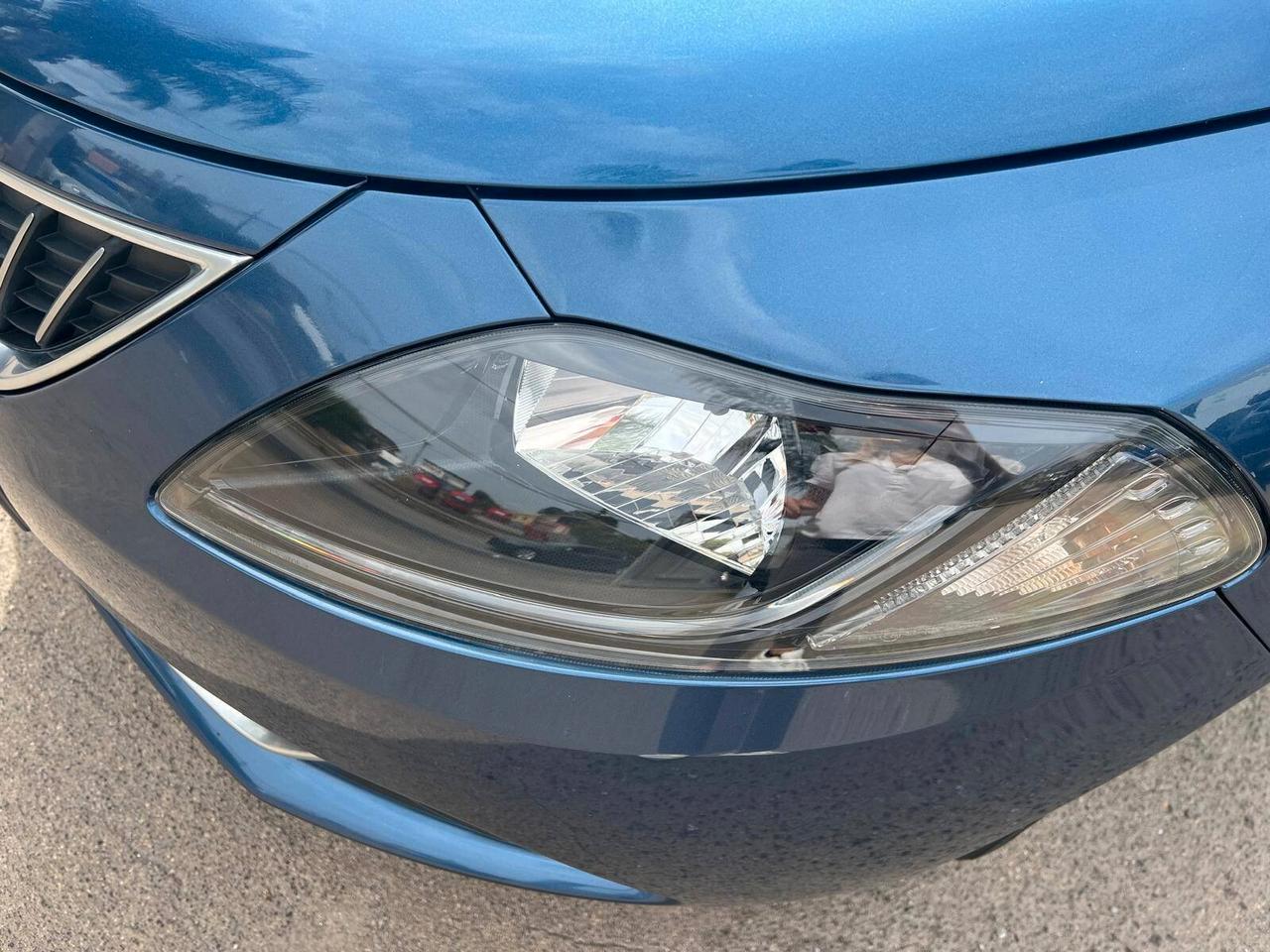 Lancia Ypsilon 1.0 Hybrid cv69 anno 2021 km 25.624