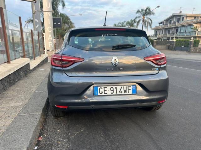 Renault Clio 1.6 E-Tech hybrid Initiale Paris 140cv auto