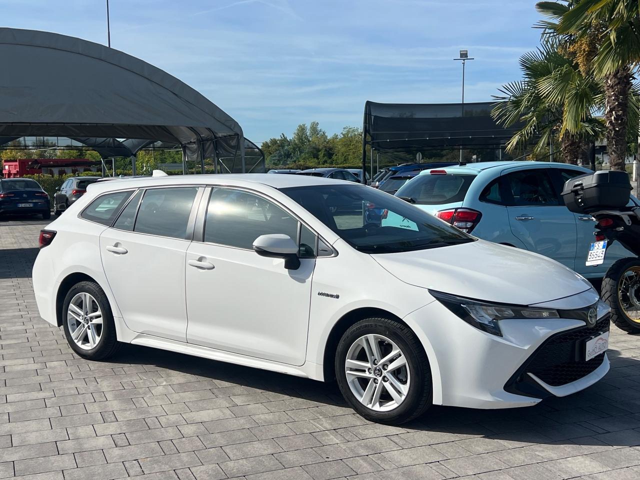 Toyota Corolla Touring 1.8 Hybrid Active