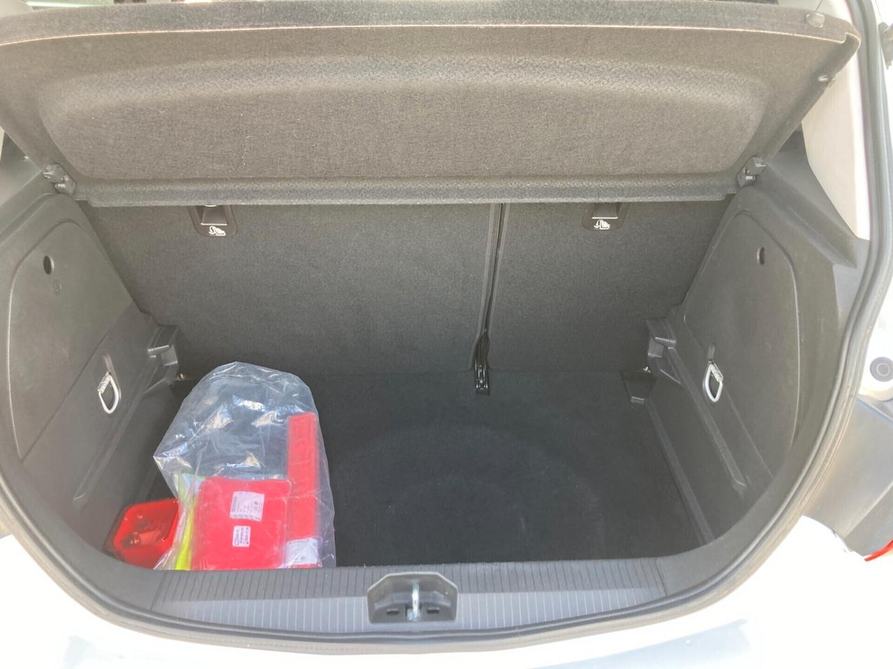 Opel Corsa 1.2 5 porte Advance 75CV