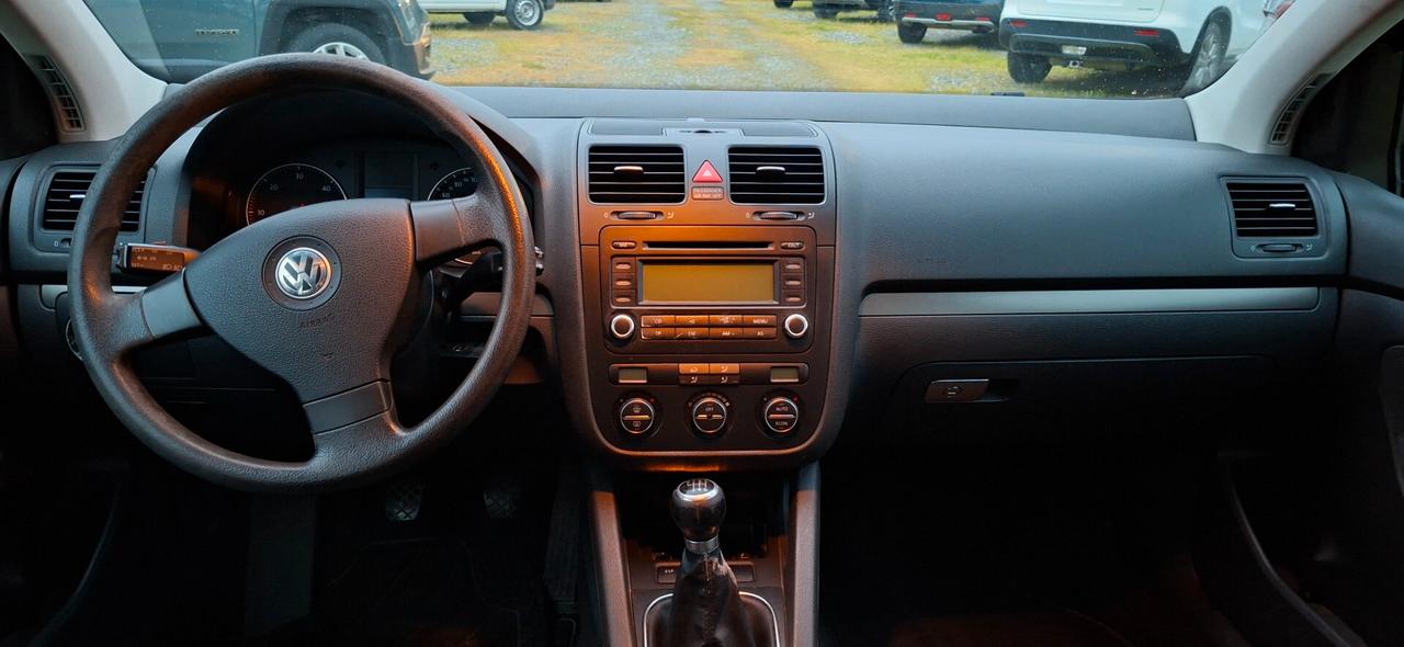 Volkswagen Golf 1.9 TDI 4MOTION. 5p.