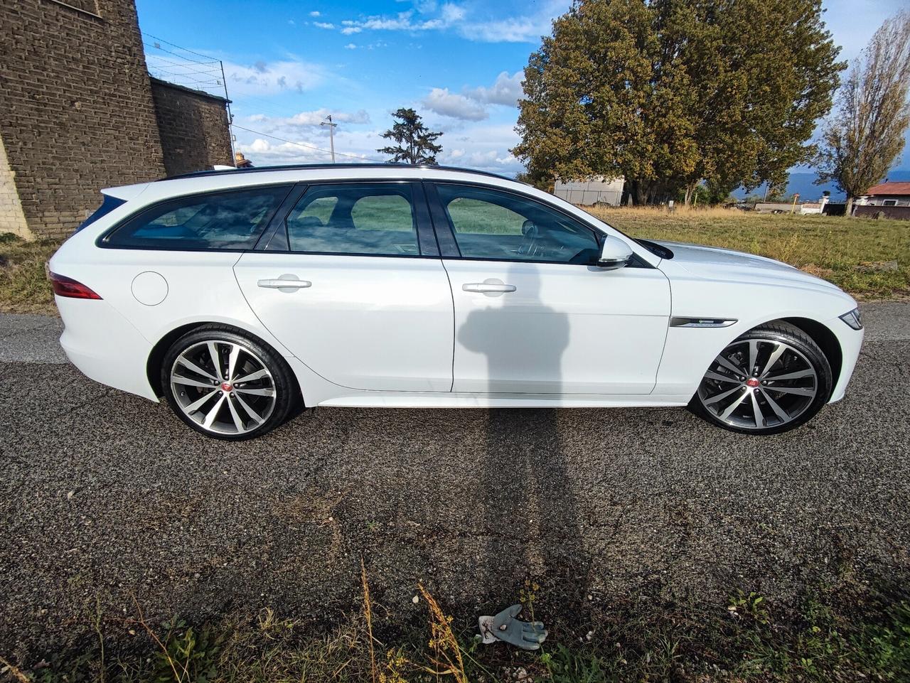 Jaguar XF Sportbrake 2.0 D 180 CV AWD aut. R-Sport