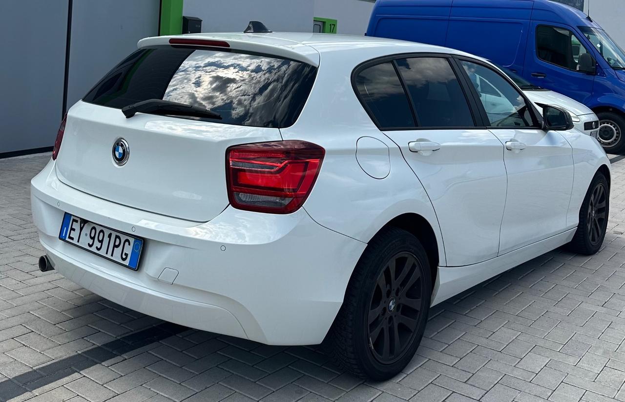 Bmw 116d 2.0 tdi 116cv AUTOMATICA ADATTA A NEOPATENTATI