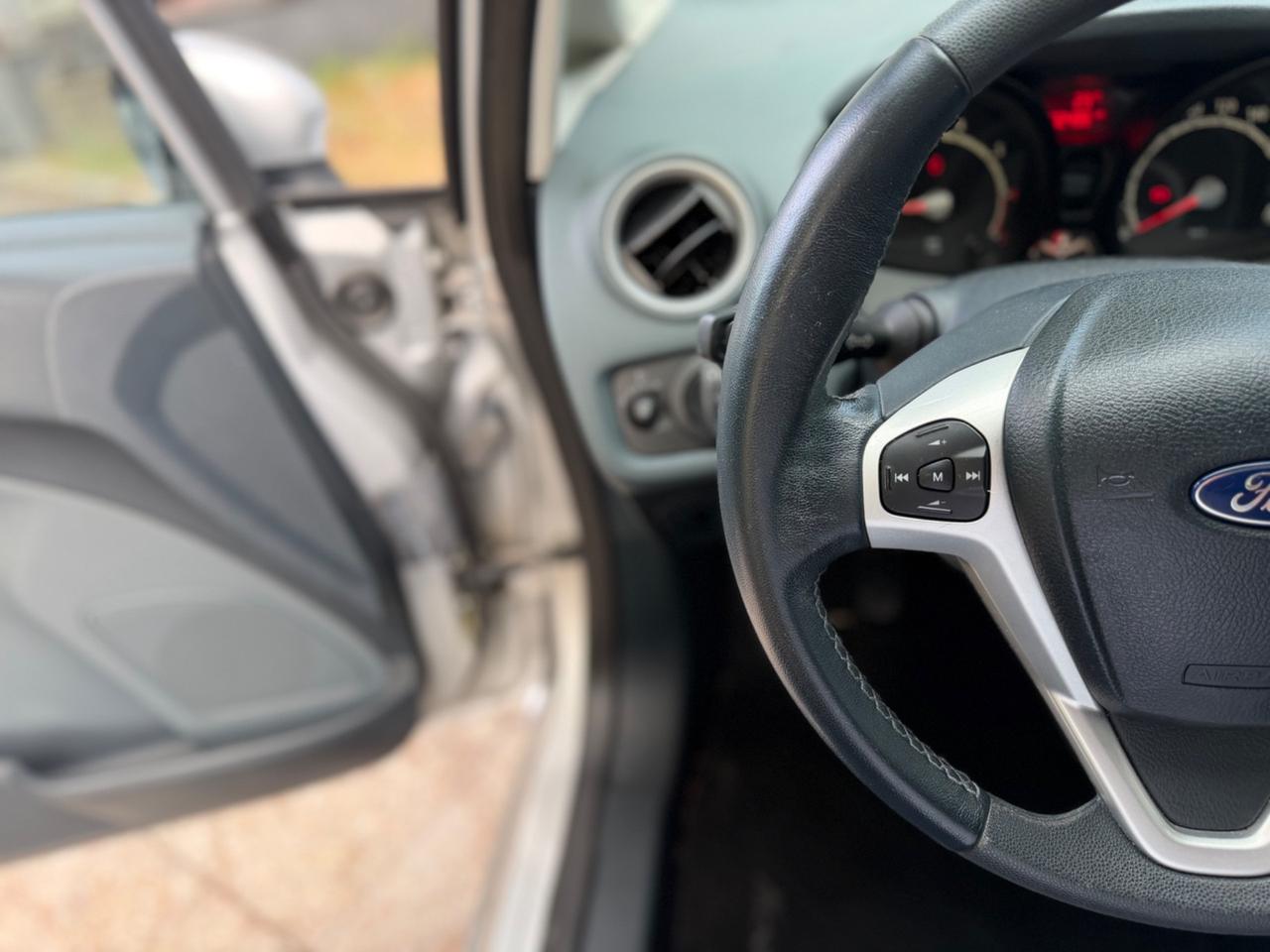 Ford Fiesta+ 1.2 82CV 5 porte 72.000 KM!!