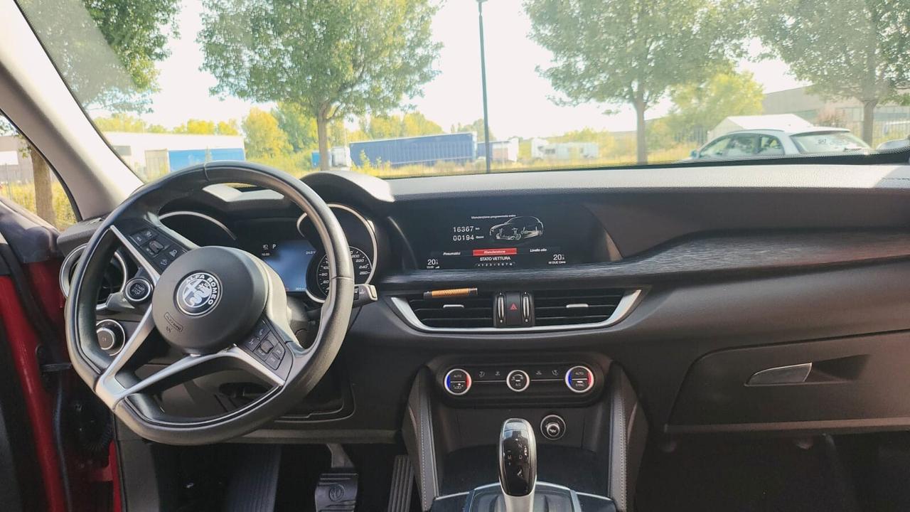 Alfa Romeo Stelvio 2.2 Turbodiesel 160 CV AT8 RWD Business