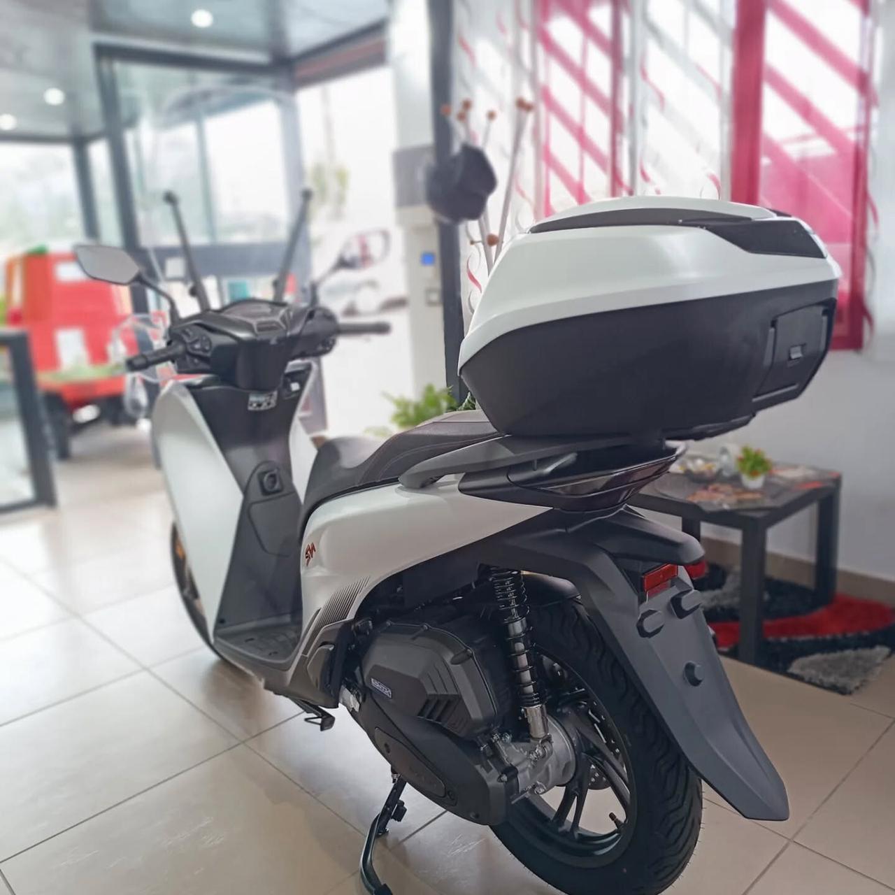 Honda SH 125 Sport NUOVI PRONTA CONSEGNA