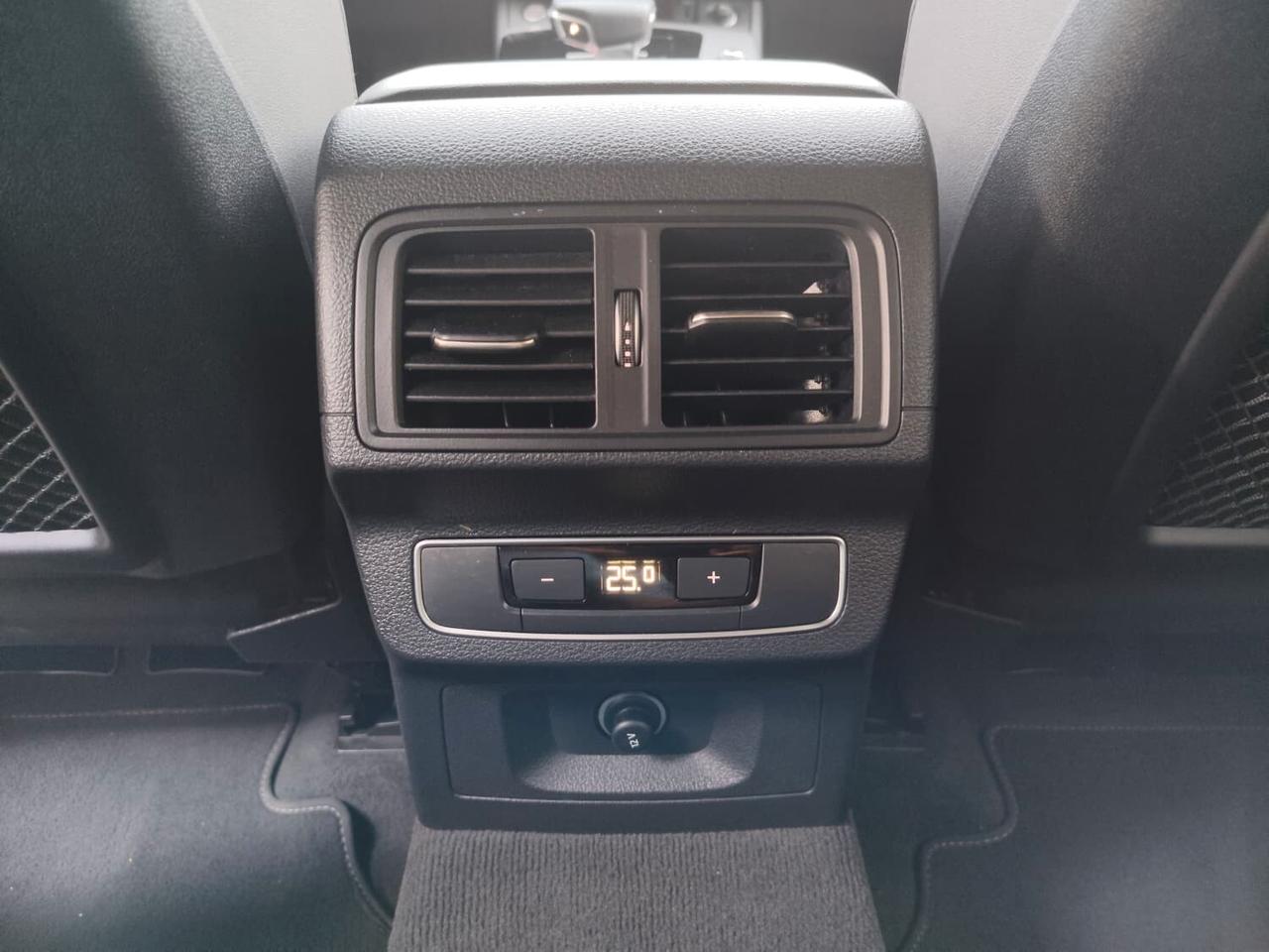 Audi Q5 40 TDI 204 CV quattro S tronic Identity Black
