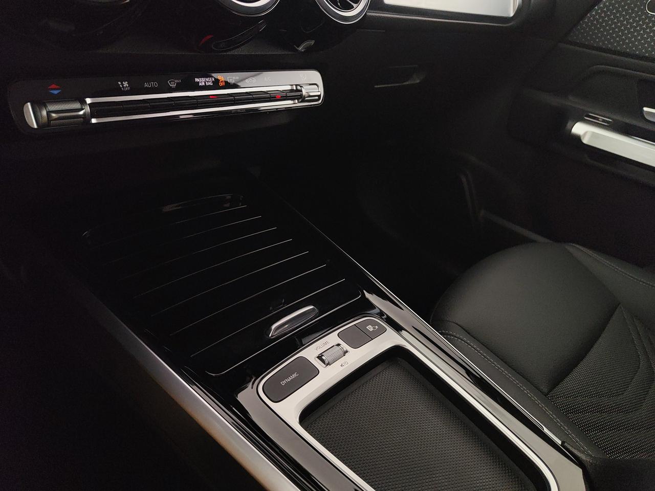 Mercedes-Benz GLB 180 d Progressive Advanced auto