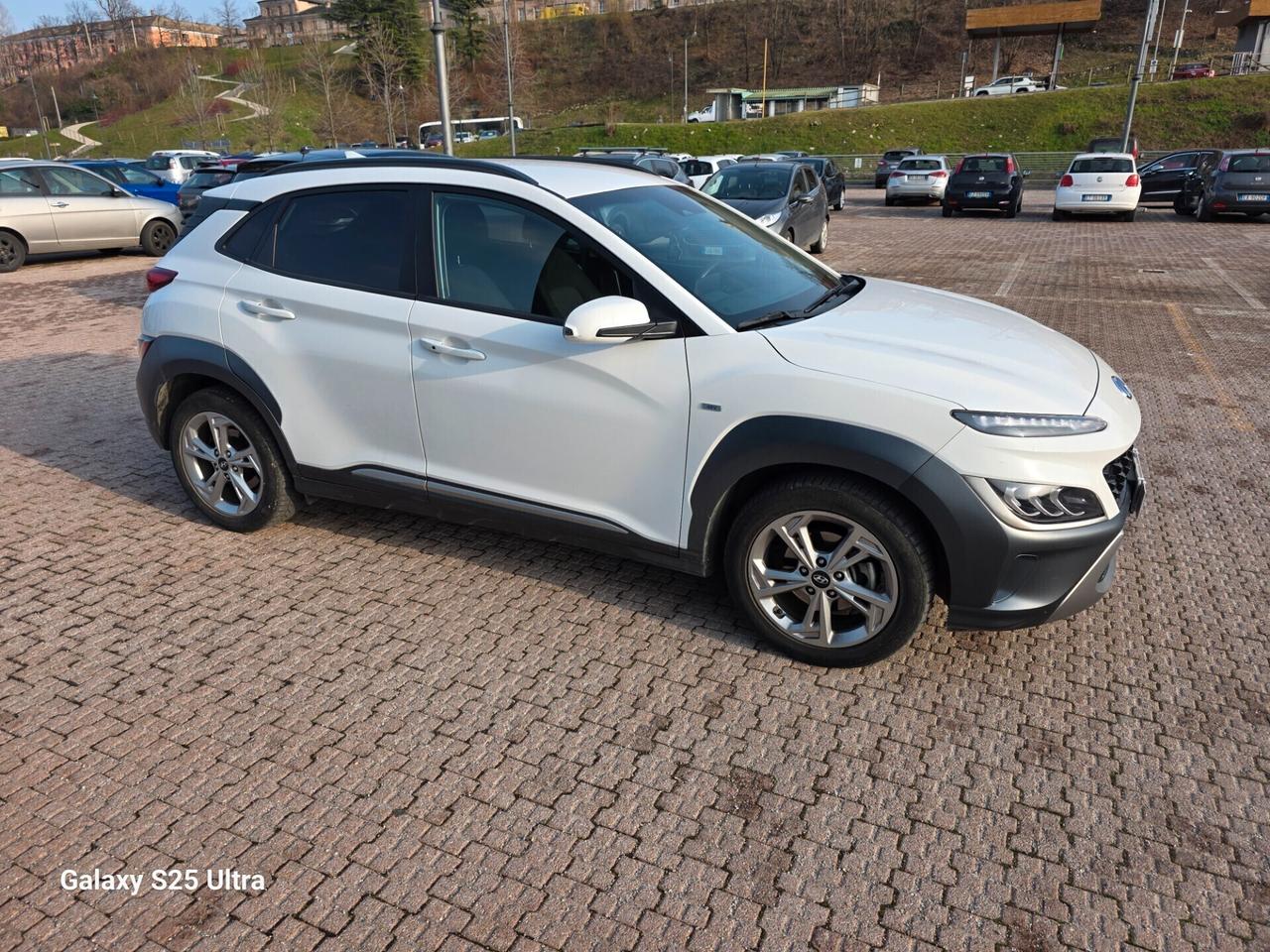 Hyundai Kona 1.0 T-GDI Hybrid 48V iMT Business