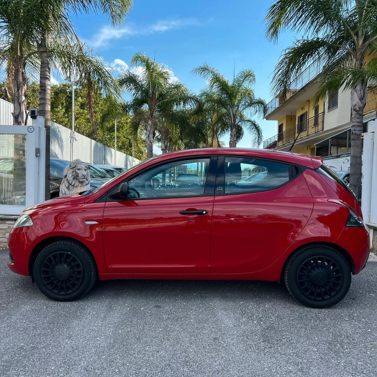 LANCIA YPSILON 1.0 FIREFLY S&S HYBRID ECOCHIC GOLD