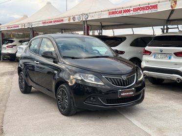 Lancia Ypsilon 1.0 FireFly 5 porte S&S Hybrid Ecochic