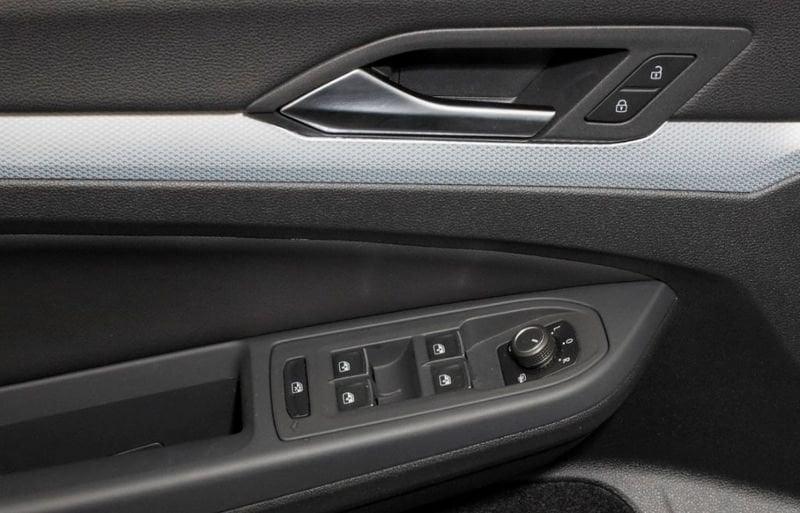 Volkswagen Golf 8.5 1.5 TSI 115 CV ACT GOAL Led 16" Gancio Cockpit Navi