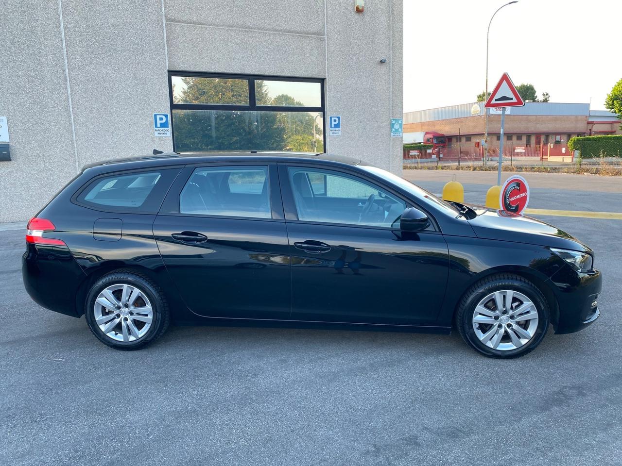 Peugeot 308 My21 Sw 1.5 130 Cv S&S Business