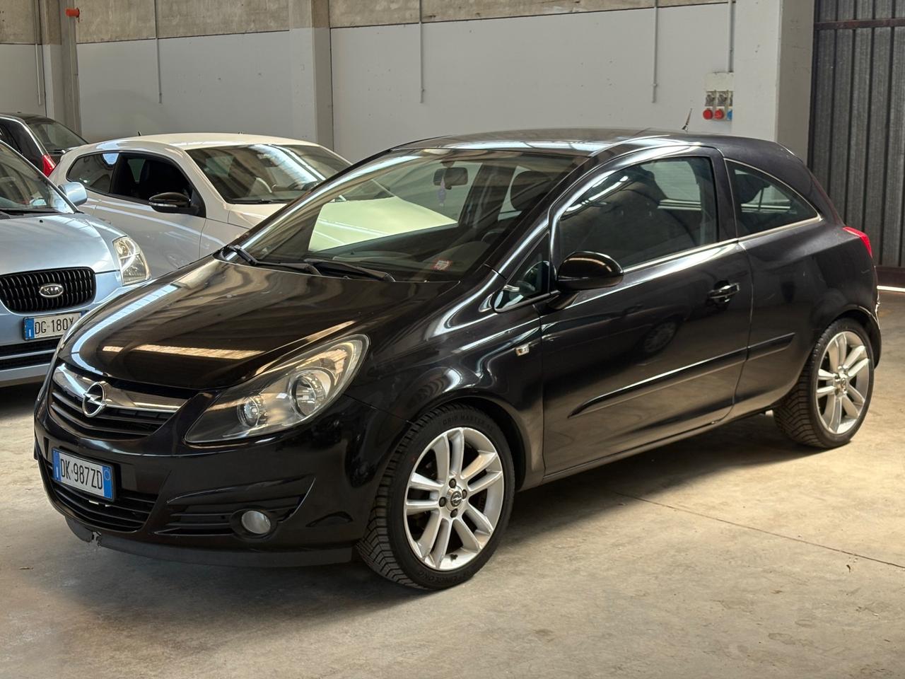 Opel Corsa 1.2 3 porte Sport