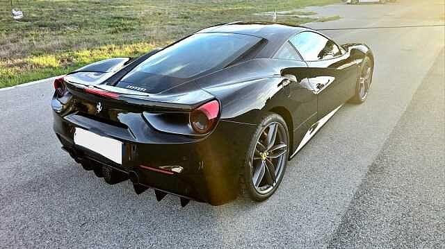 Ferrari 488 GTB sed Carbonio, TOTAL BLACK