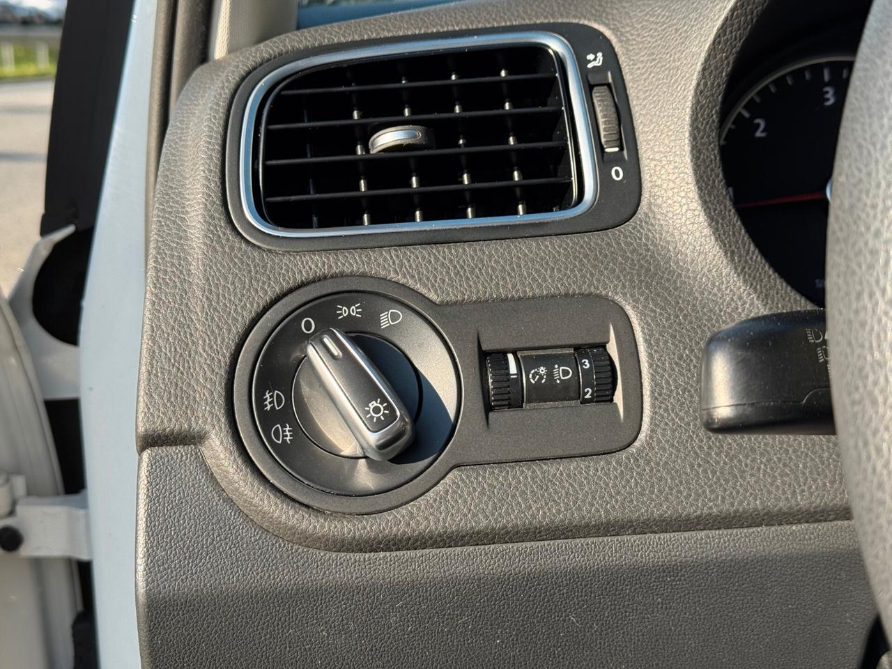 VOLKSWAGEN POLO 1.2cc 75CV NEOPATENTATI