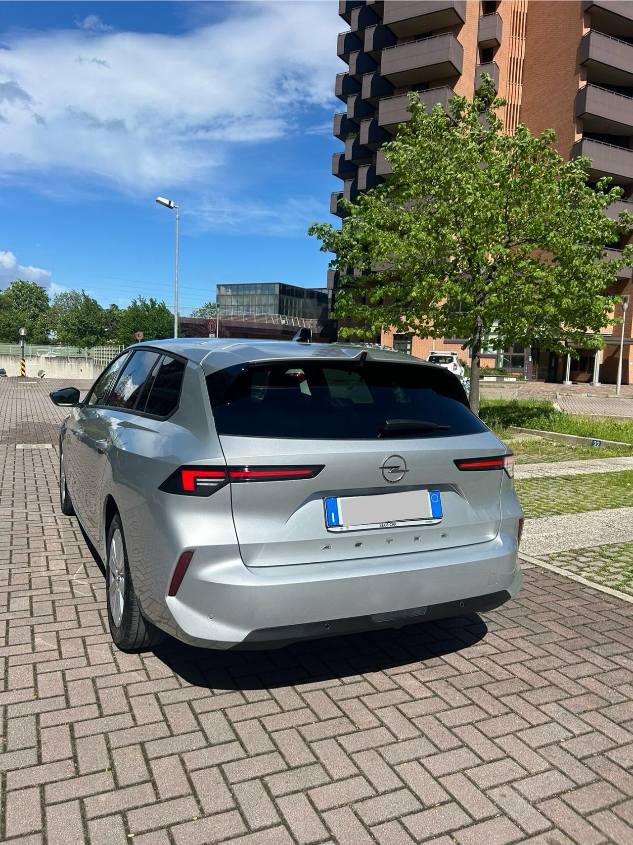 Opel Astra 1.5 Turbo Diesel 130 CV AT8 Sports Tourer Ultimate