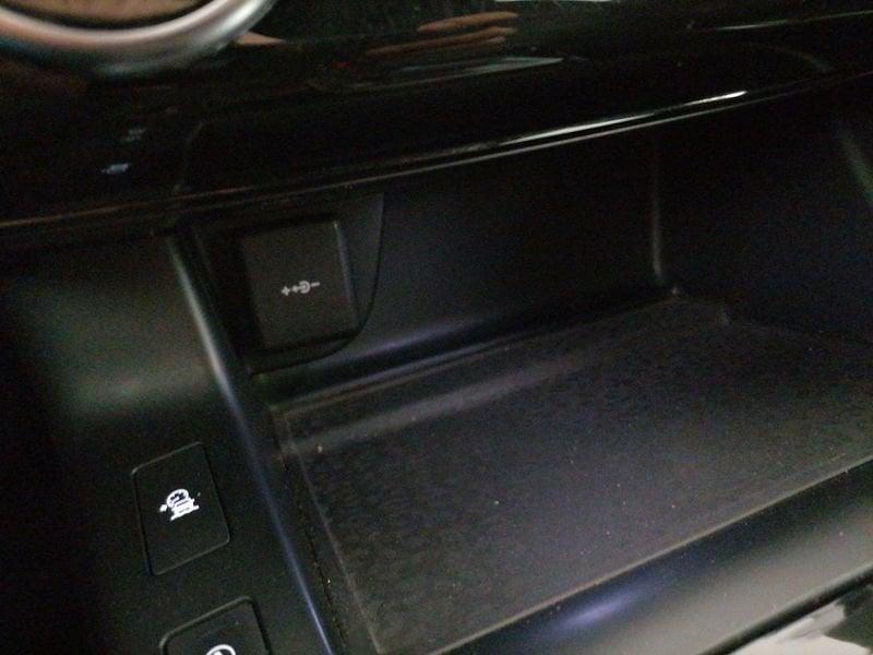 Jaguar E-Pace 2.0d i4 mhev awd 163cv auto