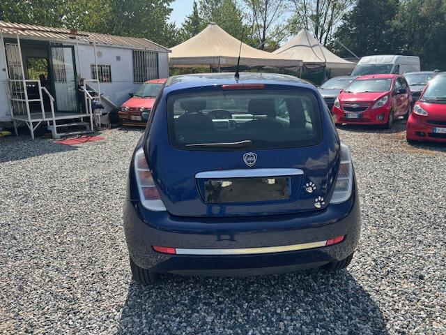 Lancia Ypsilon 1.2 Argento
