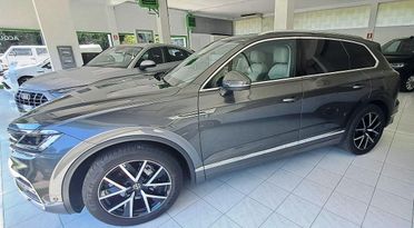 VOLKSWAGEN Touareg 3.0 TDI Advanced