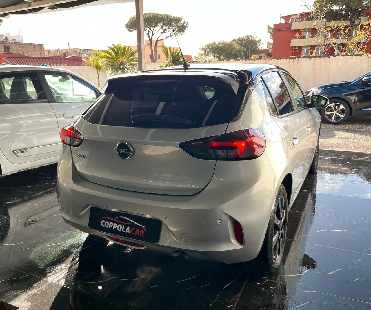 Opel Corsa 1.2 Design & Tech