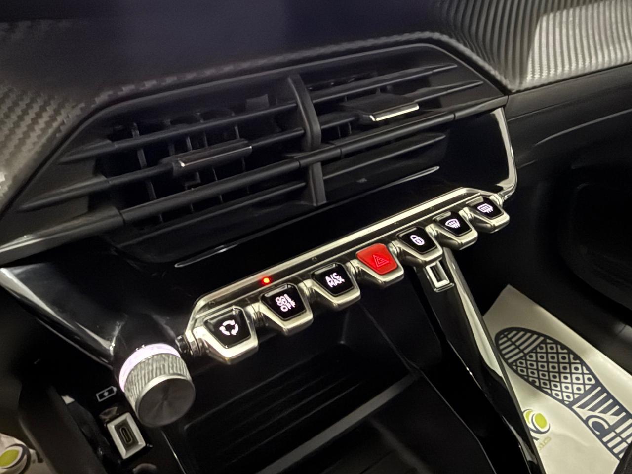 Peugeot 208 BlueHDi 100cv 5P ALLURE NAVI/CARPLAY2022