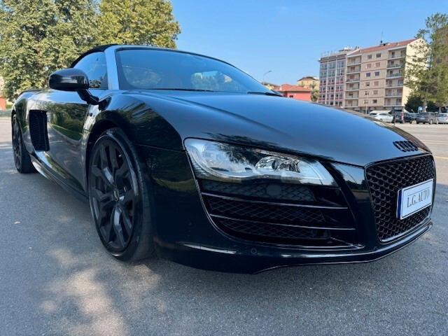 Audi R8 Spyder 4.2 V8 FSI quattro R tronic