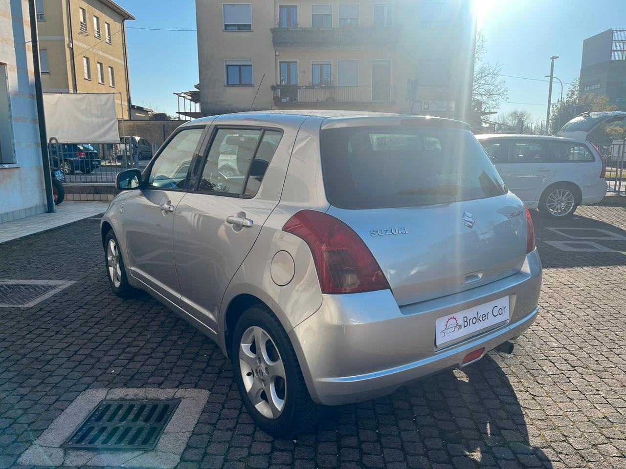 Suzuki Swift 1.3 DDiS 5p. GLX